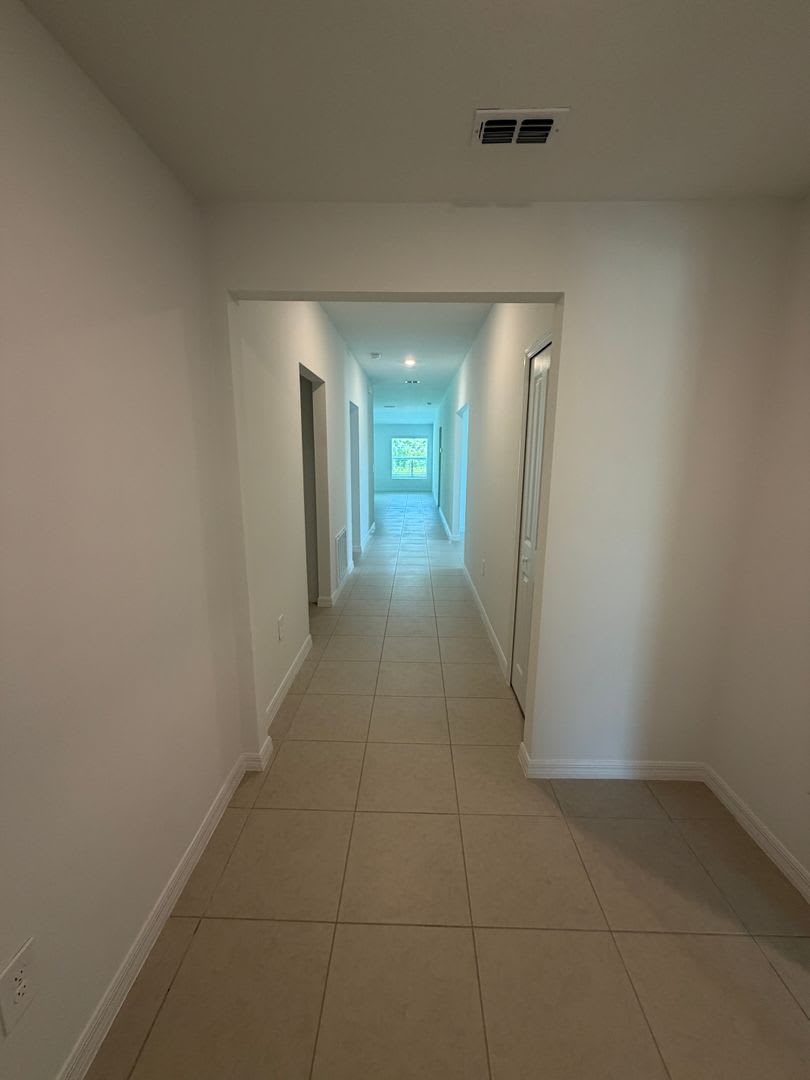Brand new!!!! 4 Bedroom 3 Bathroom with Den!!! – photo 2