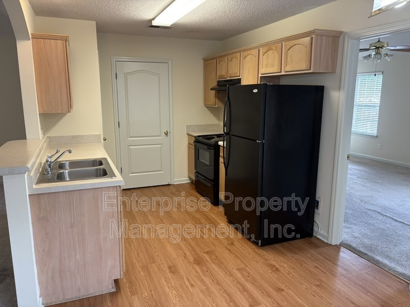 10127 Cross Valley Drive – photo 5