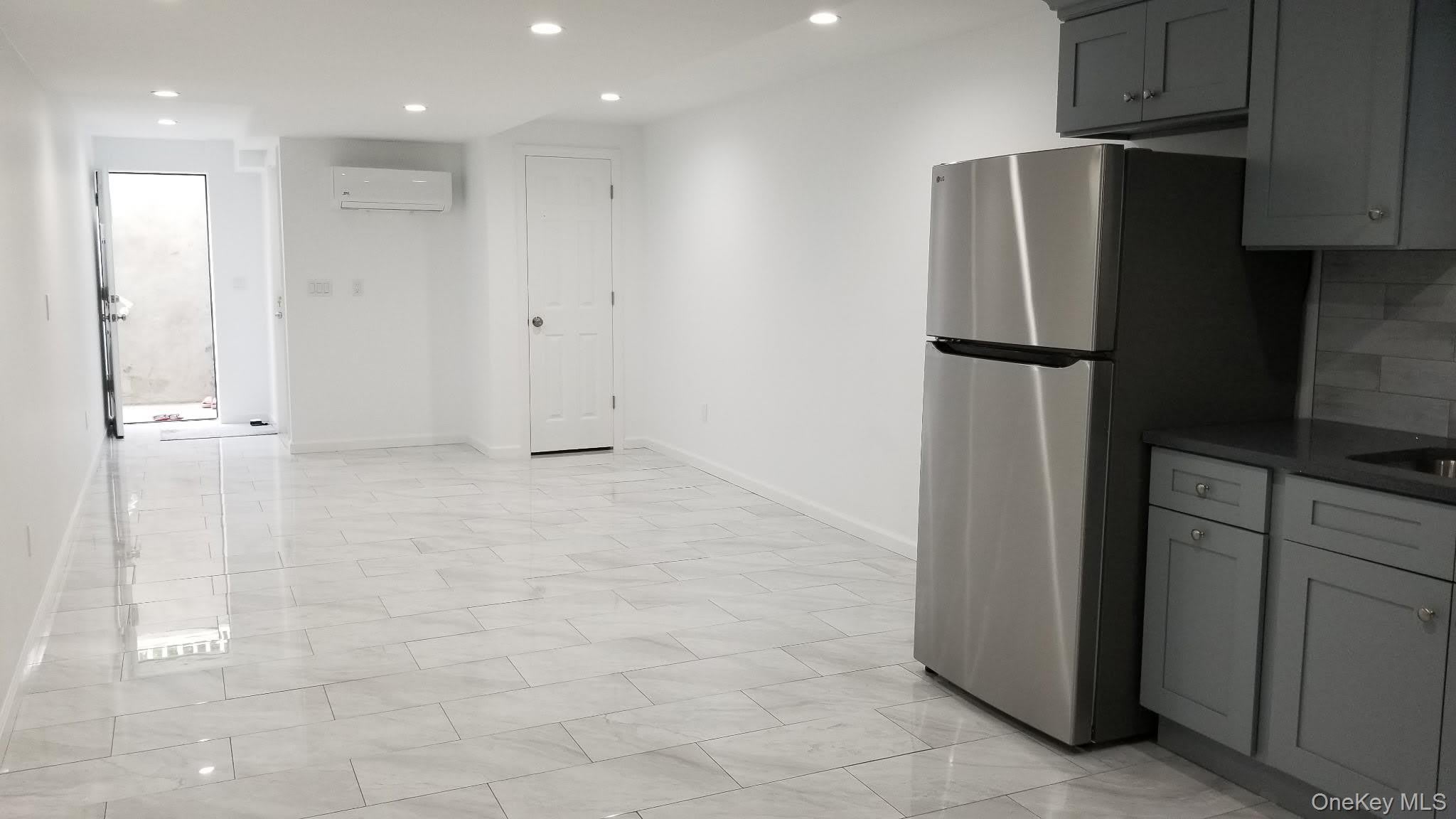 21 Adamson Street – photo 5