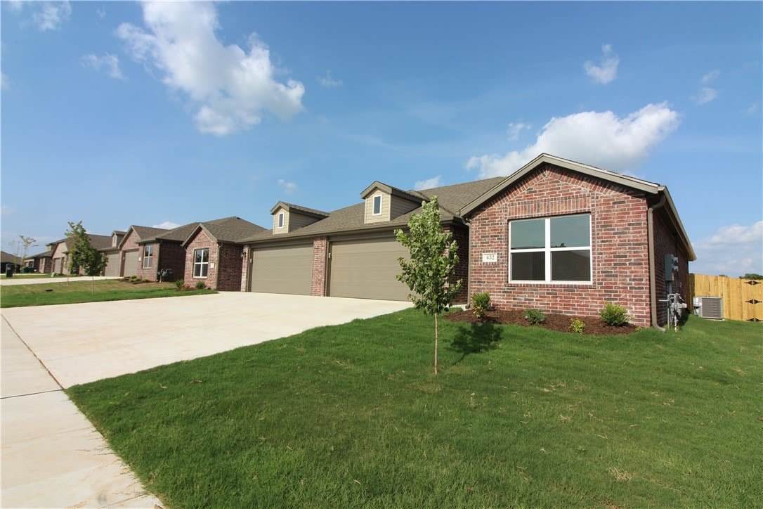 432 Barbet Drive – photo 2