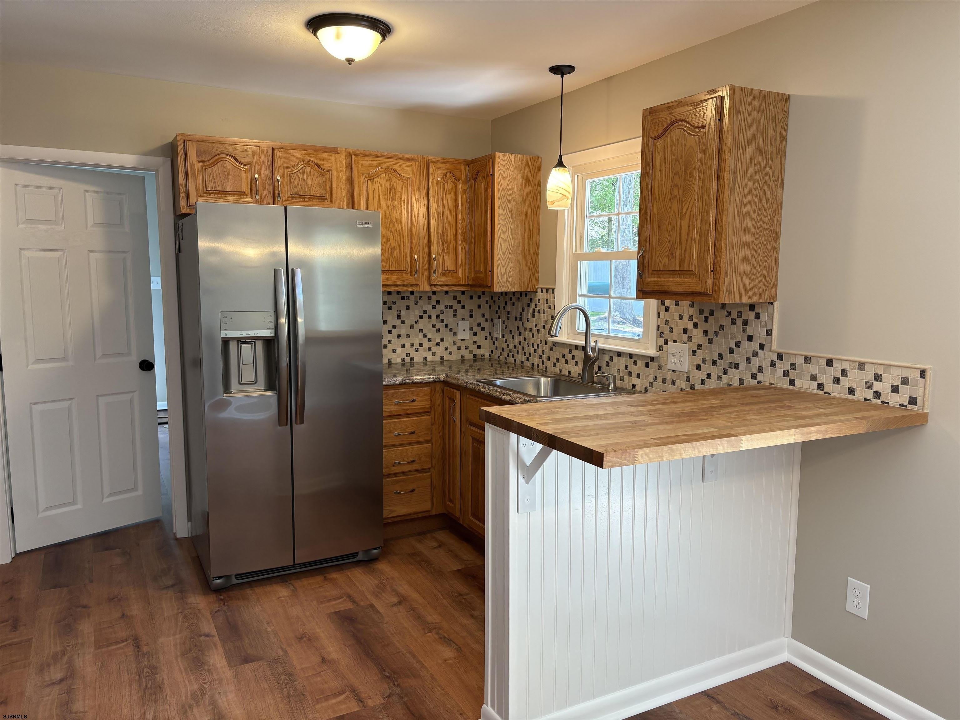 1111 Shelburne Ave – photo 5