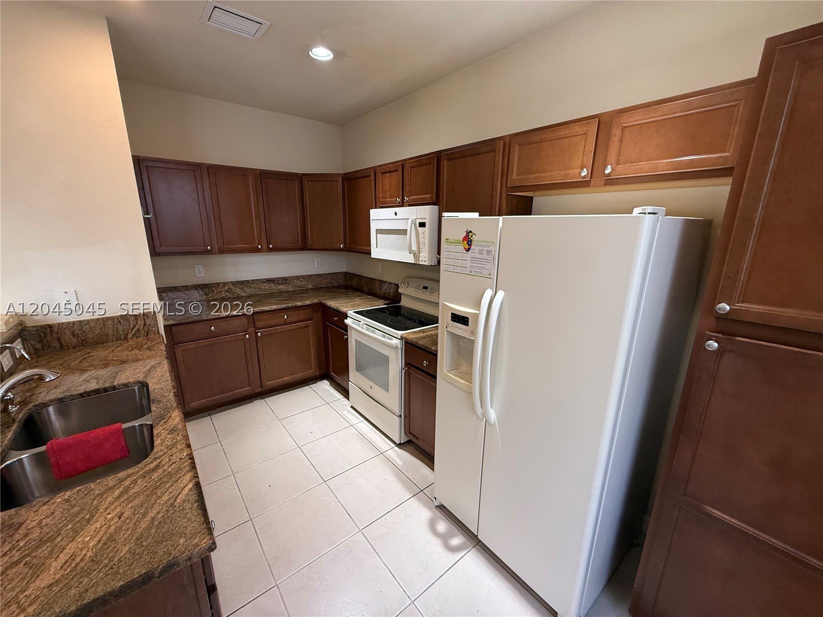 9572 SW 169th Pl – photo 2