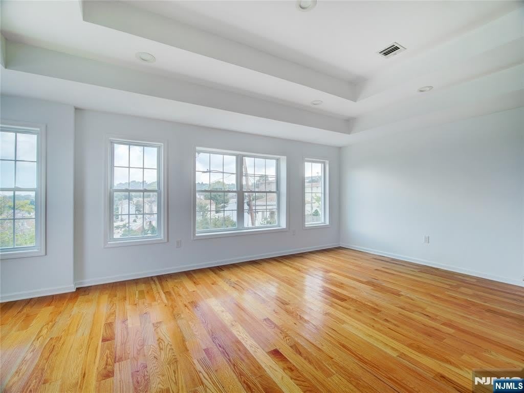 8907 Grand Avenue – photo 5