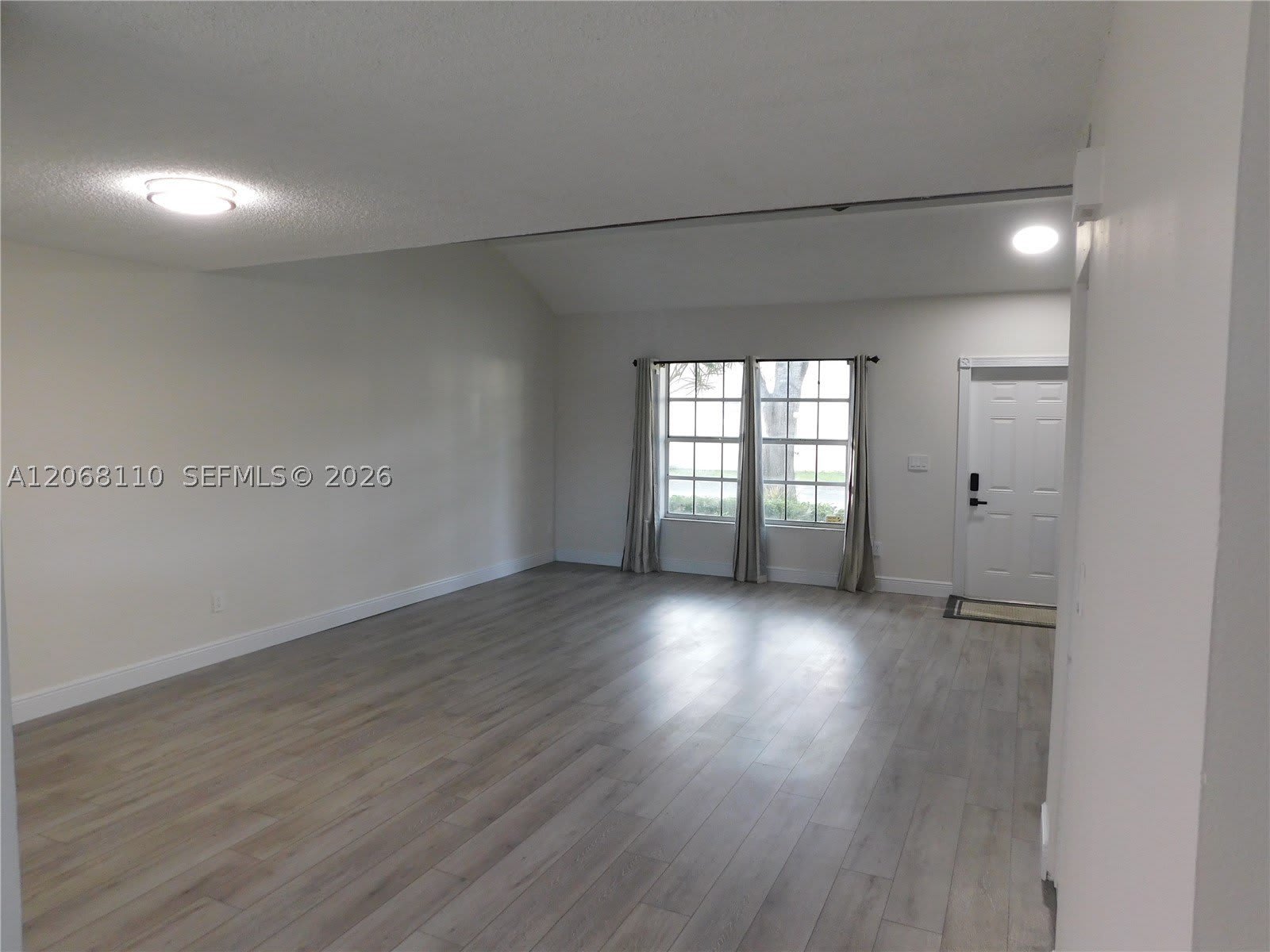 12164 SW 52nd Pl – photo 4