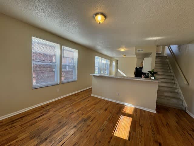 2005 East 5th Avenue – photo 2