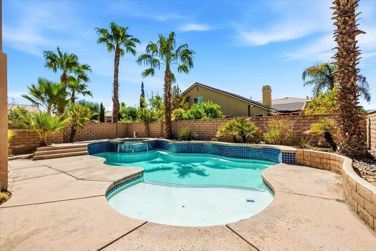 37559 Durwent Drive – photo 2