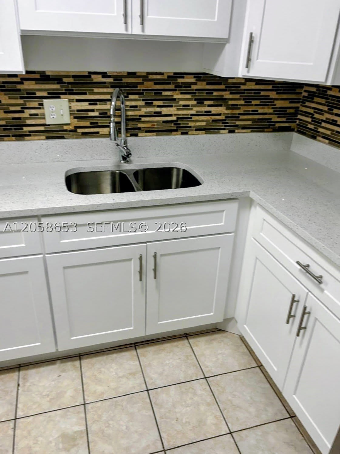 7911 Colony Cir N – photo 2