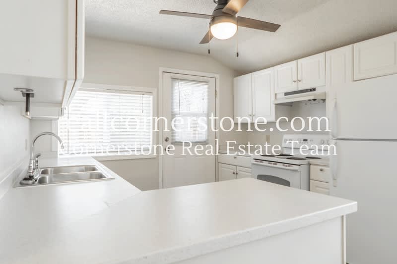 316 W Harrison St – photo 4