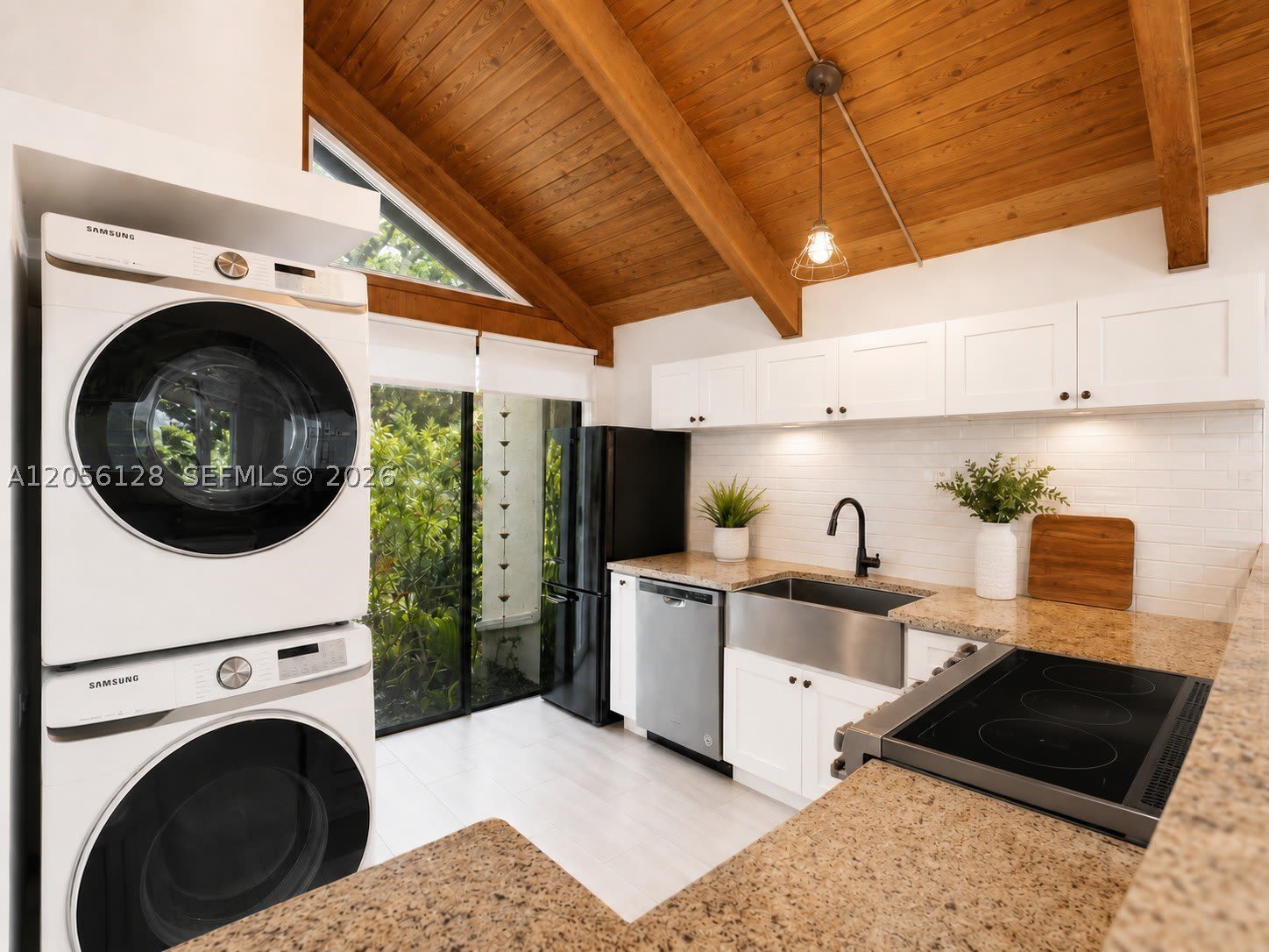 6870 NW 30th Ave – photo 4
