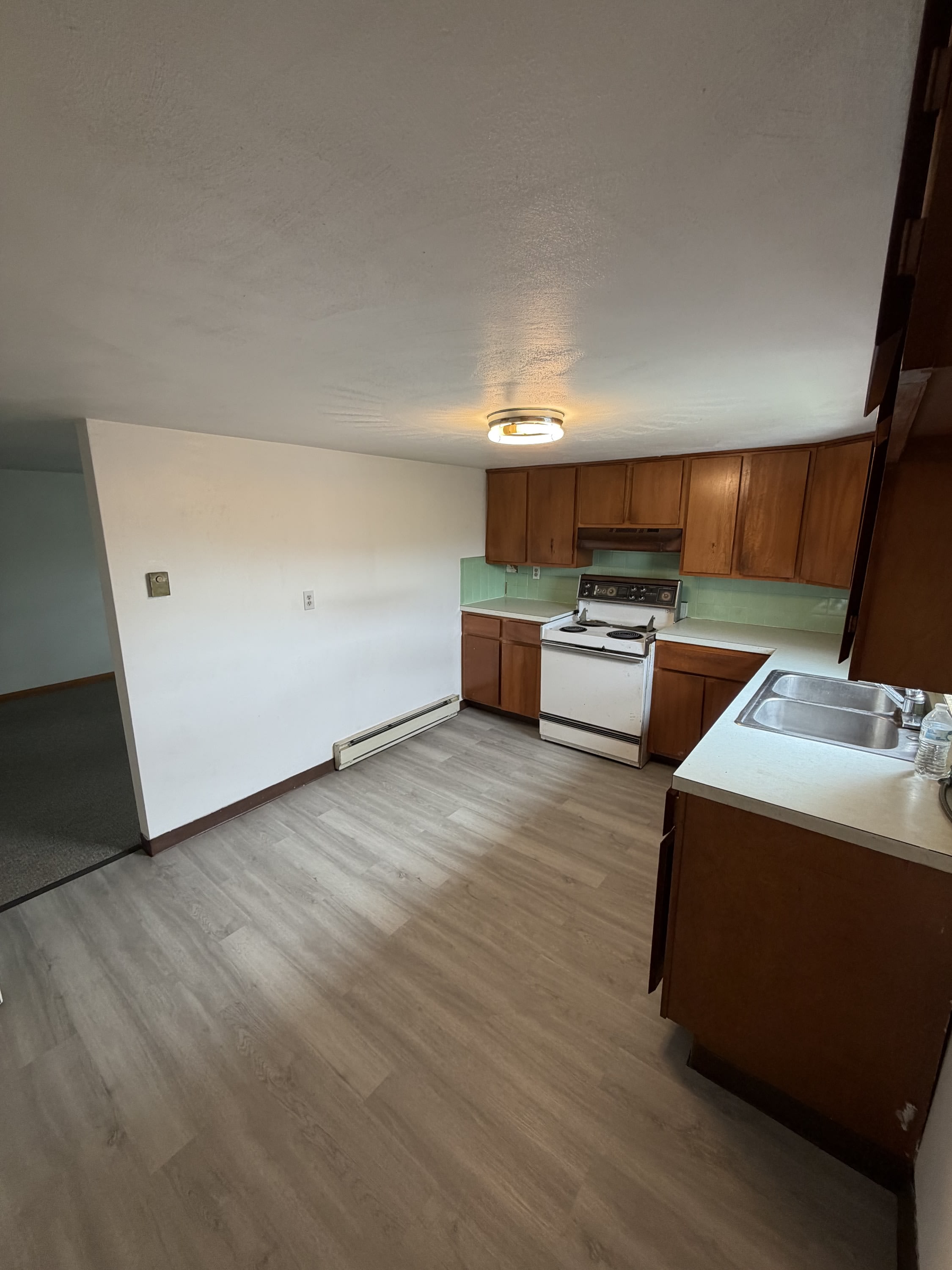 100 East Valley Street – photo 2