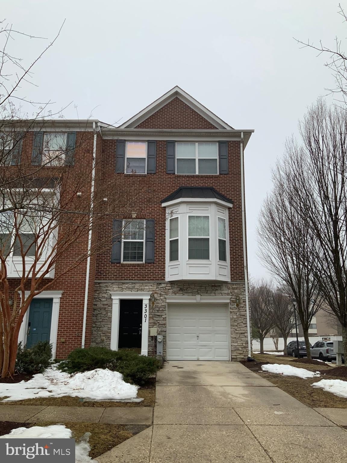 3301 CASTLE RIDGE Circle – photo 1