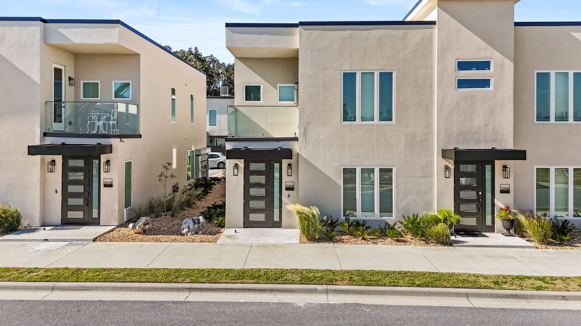 Exclusive Townhome in The Vue at Celebration Pointe – photo 4
