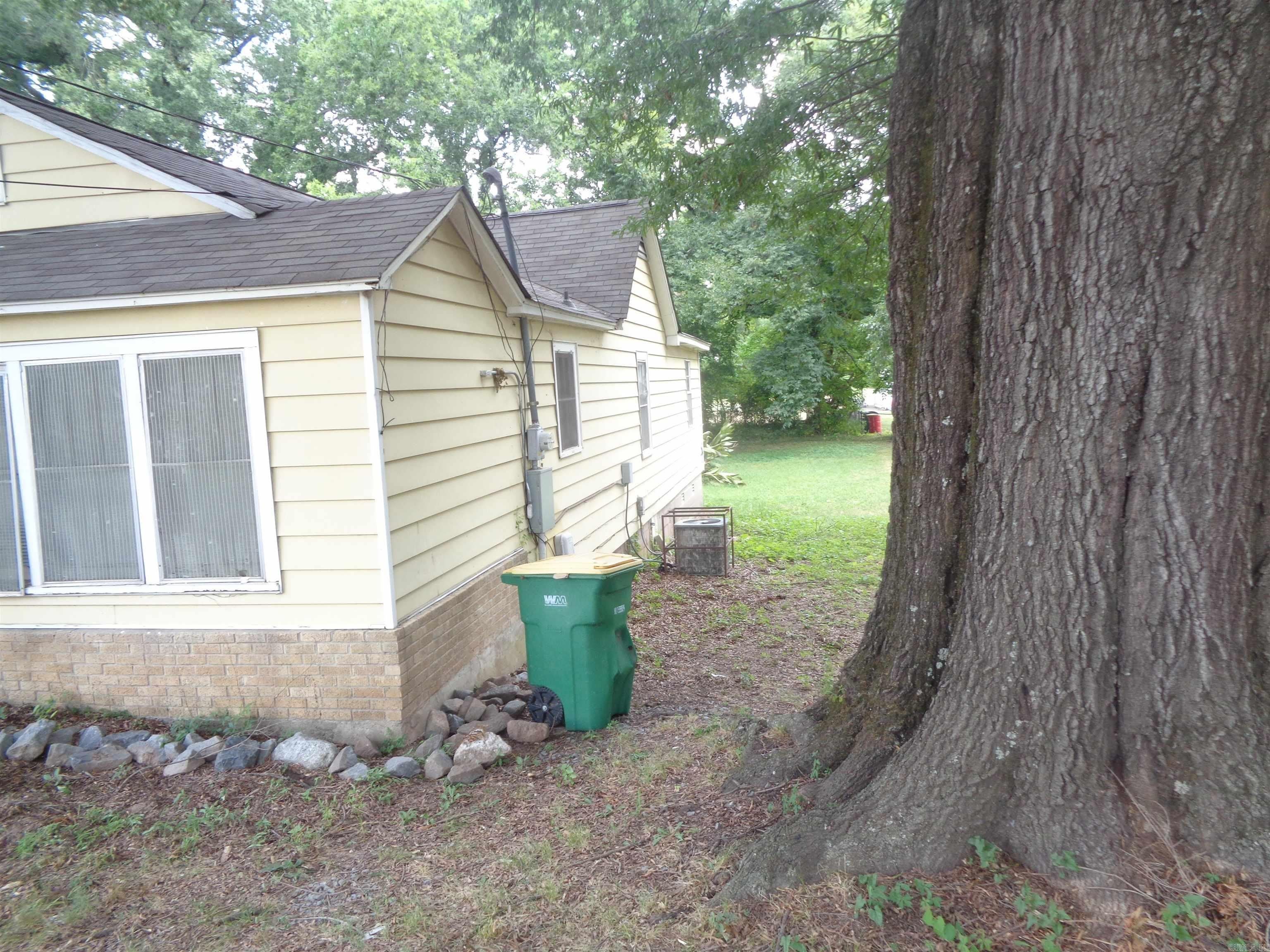 1906 E Capitol Avenue – photo 4
