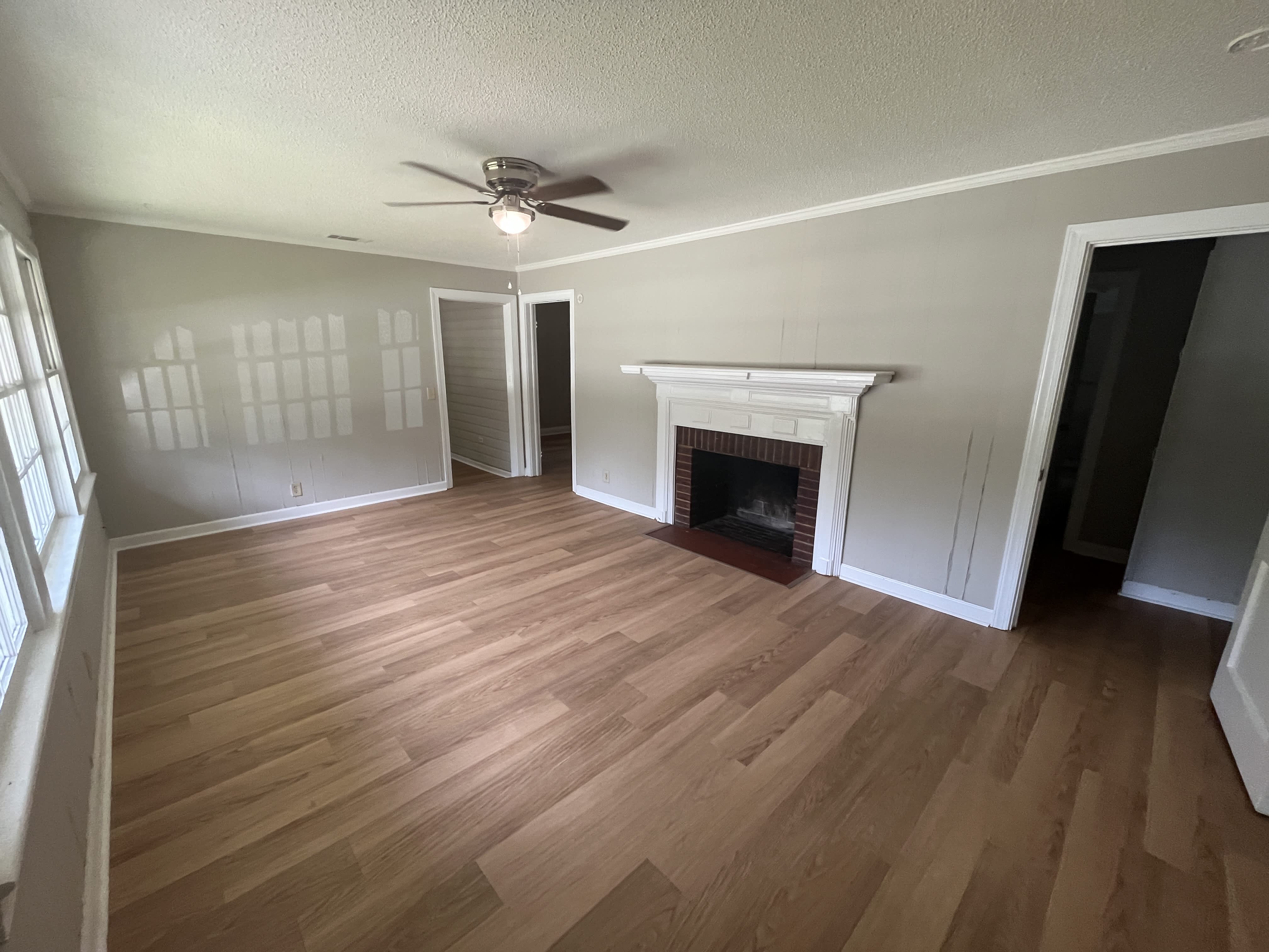 333 E Main St – photo 4