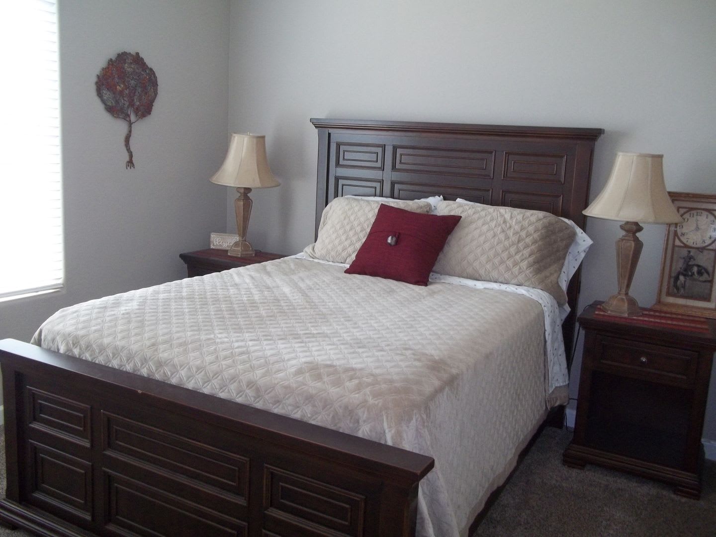 Stunning Fully furnished home 3 bed 2.5 baths 2056 sq ft w/heated pool!!! Must see will rent fast! – photo 5