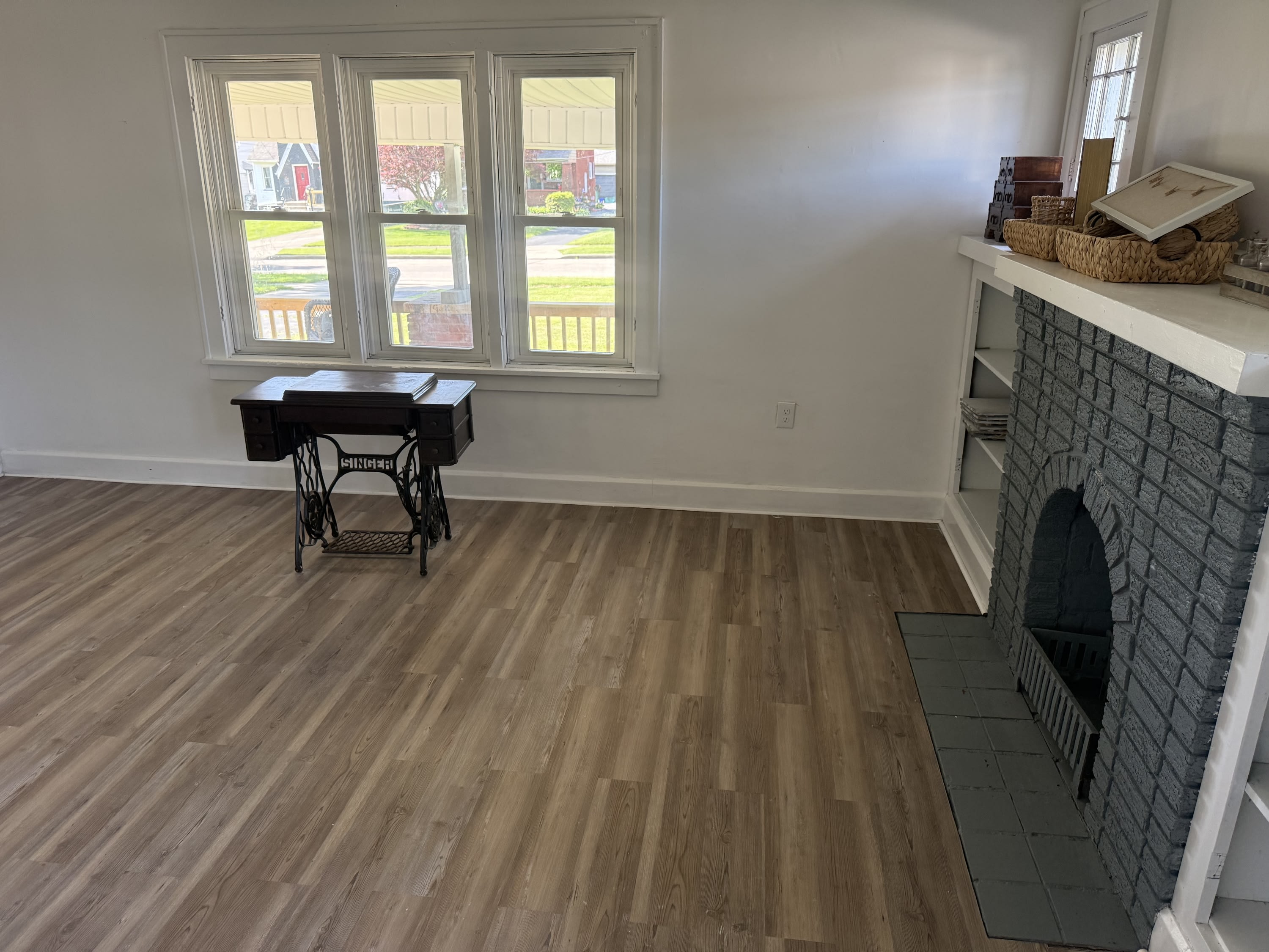 20 Erskine Avenue 2 – photo 2