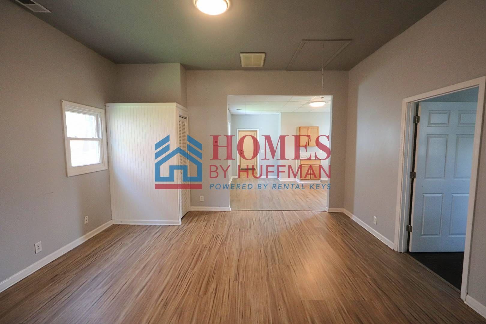 Three Bedroom House Westside – photo 5