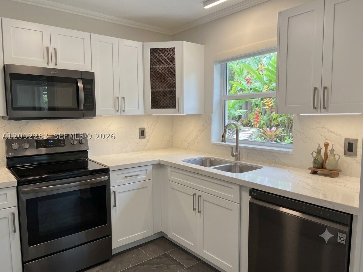 13964 SW 46th Ter – photo 5