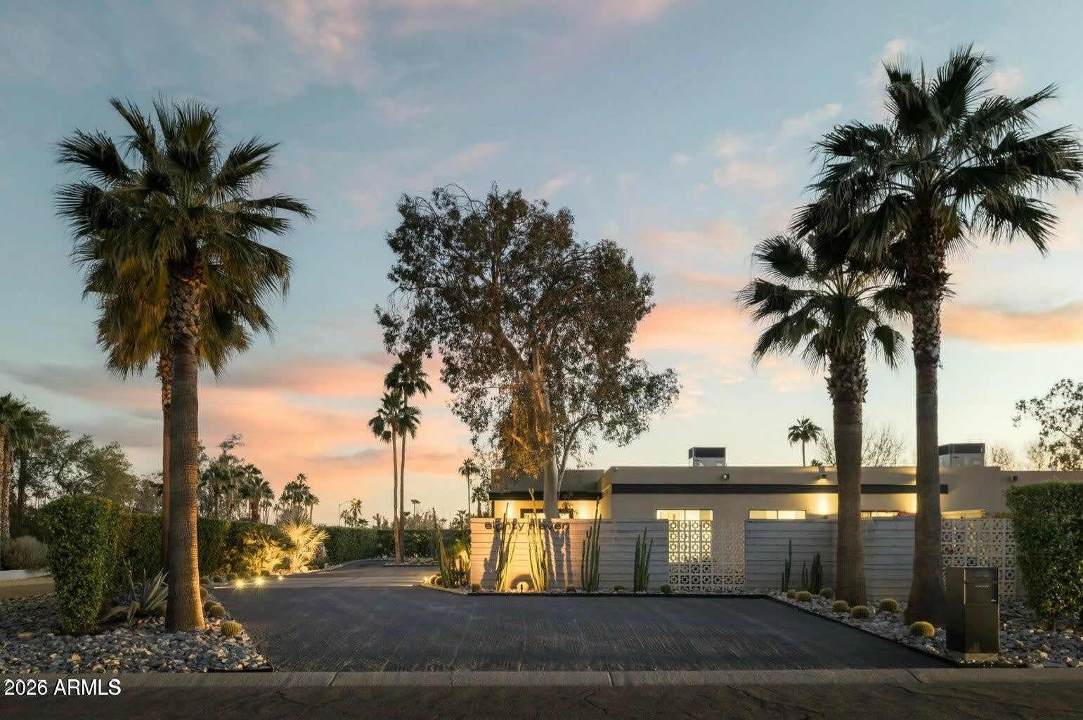 8011 E Larkspur Drive – photo 3
