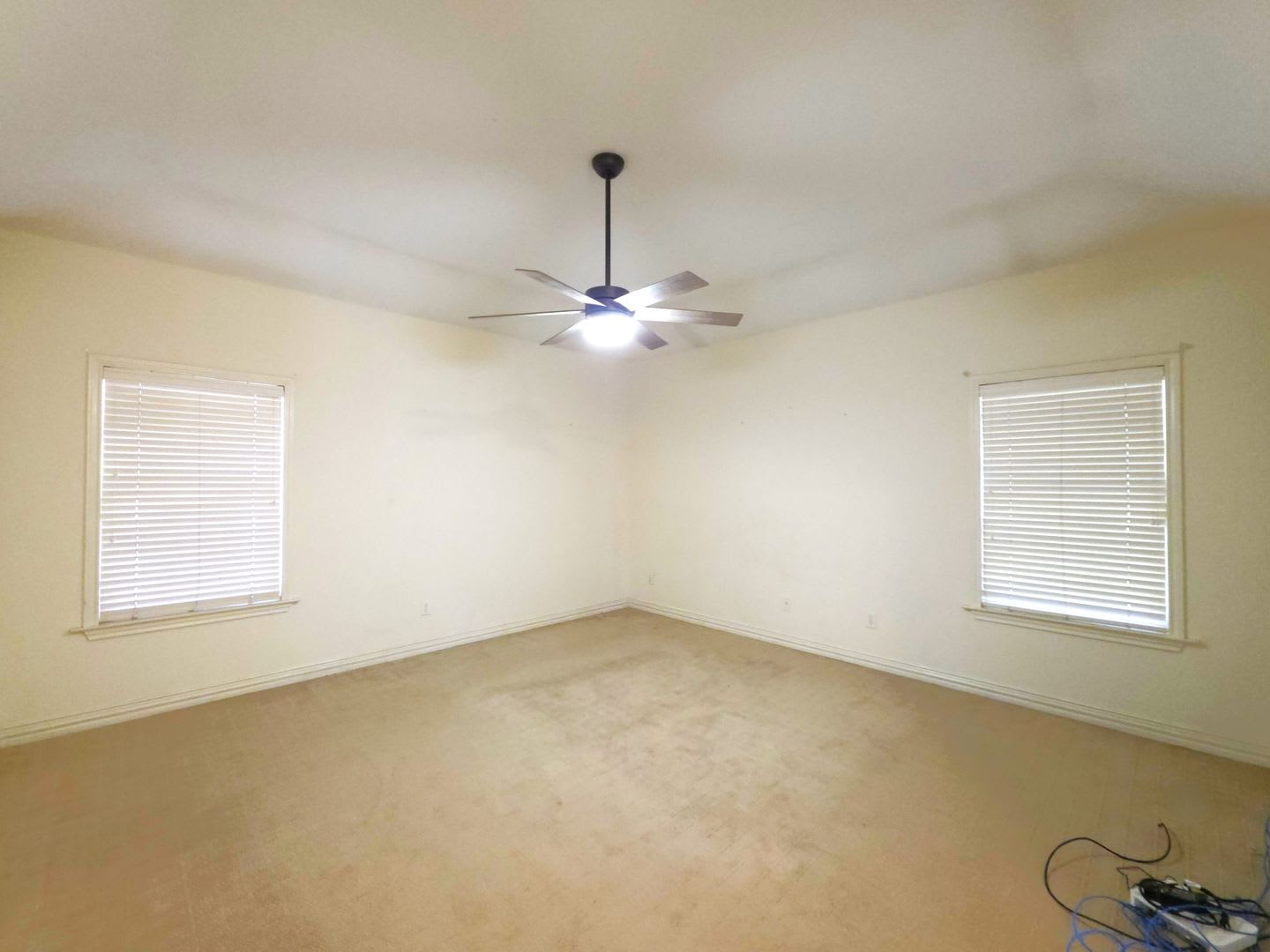 SPACIOUS Family Home for Lease – 201 W. Oak Street, Eustace, TX 75124 – photo 4