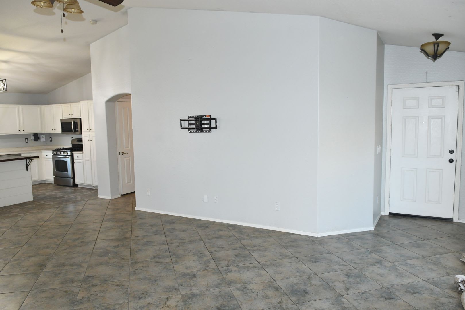 Ideal 4BD/2BA Home w/ *Solar* near Greenway & Loop 303 in Surprise! – photo 3
