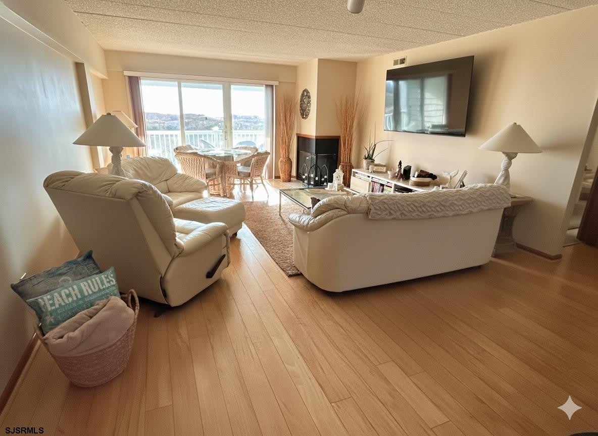 400 W Brigantine Ave – photo 1