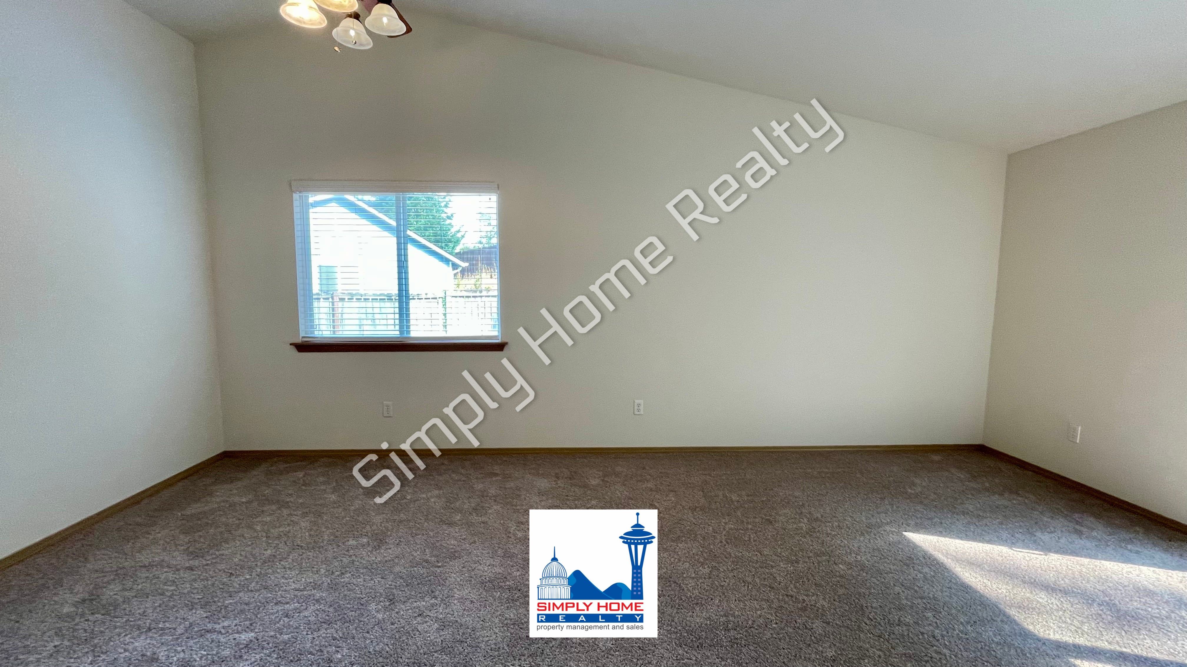 921 Avalon Ct SE – photo 5