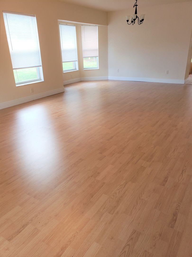 Beautiful 3/2 Townhome in Lakeside!!!! – photo 3