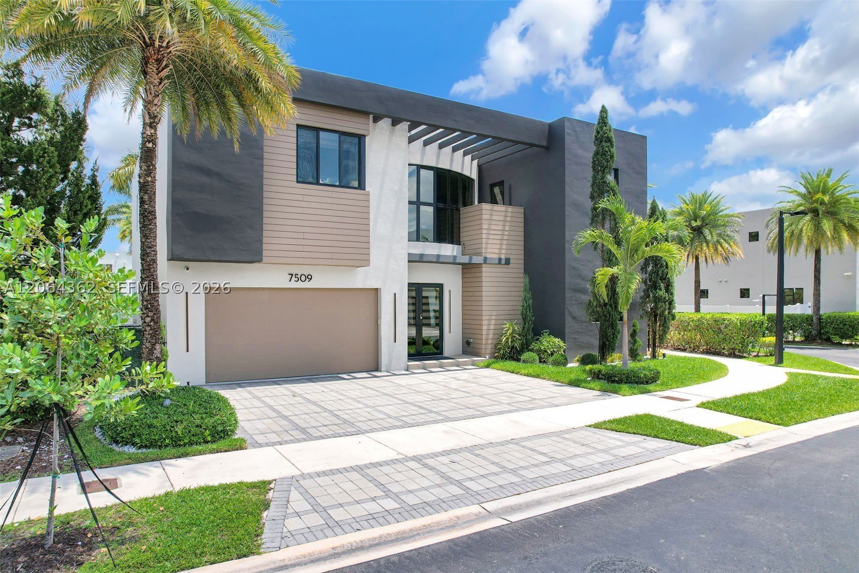 7509 NW 99th Ave – photo 2