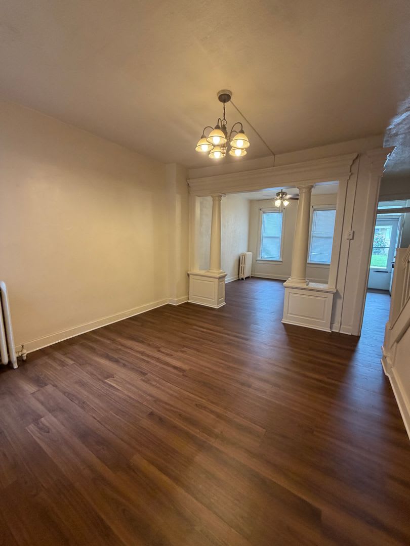 Five Bedroom One And A Half Bath On Manor St – photo 5