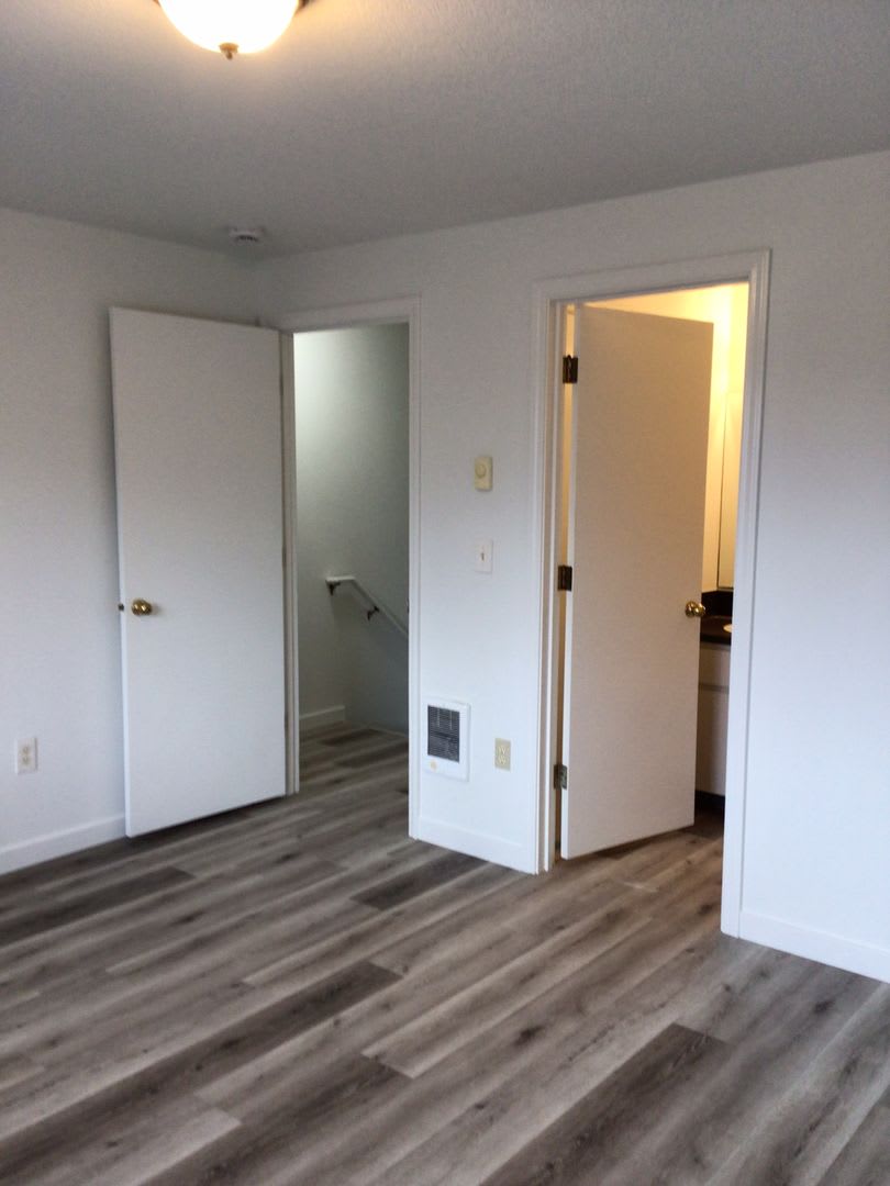 Washougal 2 Bedroom Townhome – photo 4