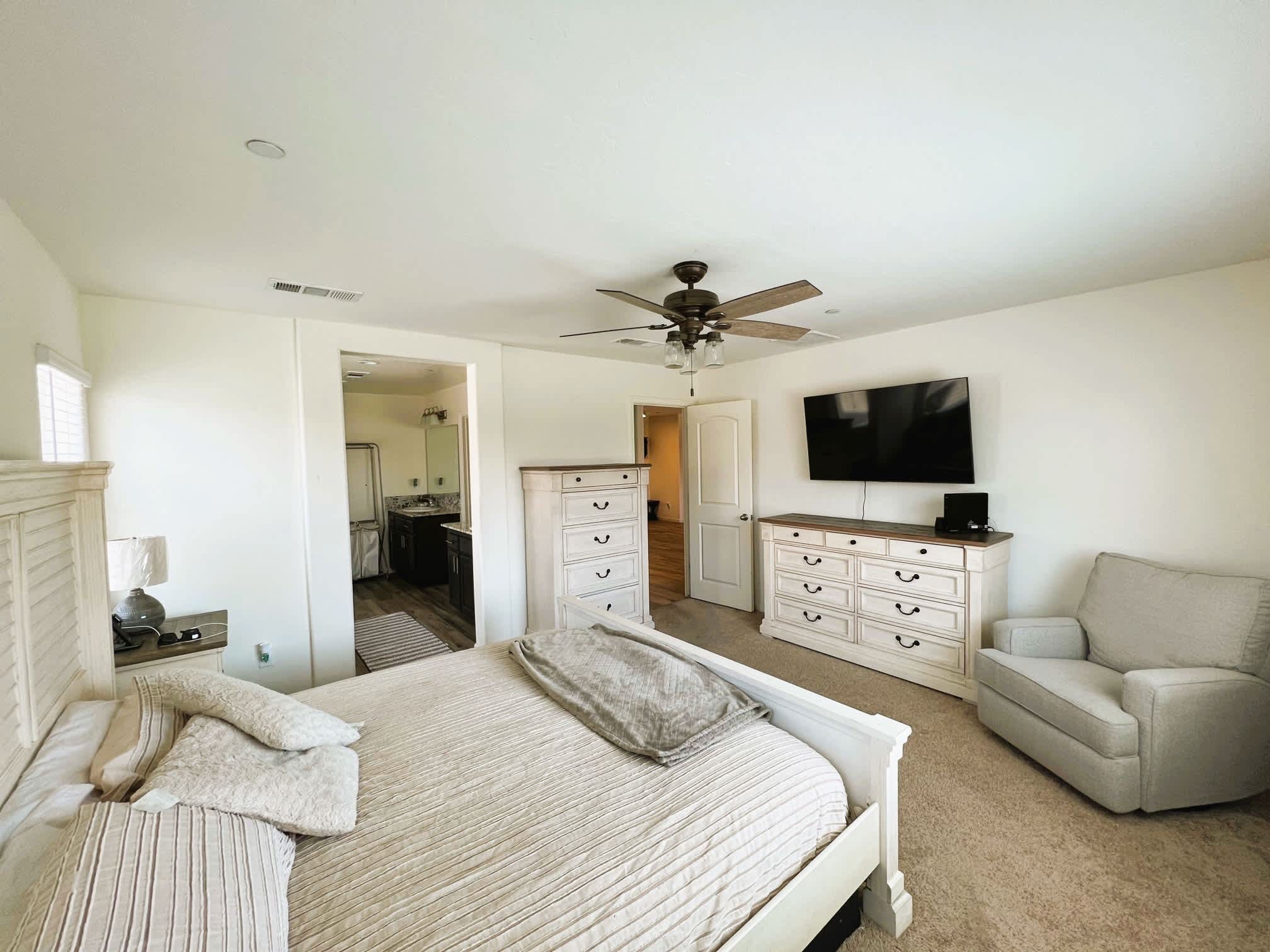 2331 Vineyard Court – photo 4