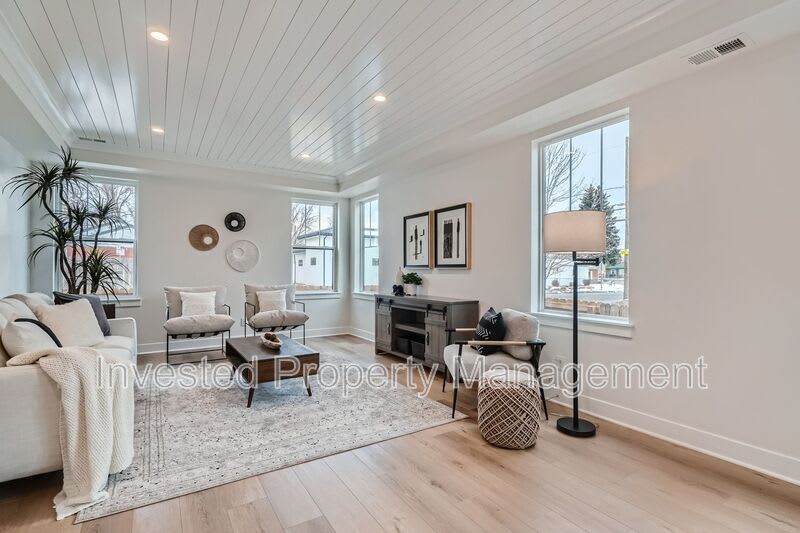 3701 N Steele St – photo 4