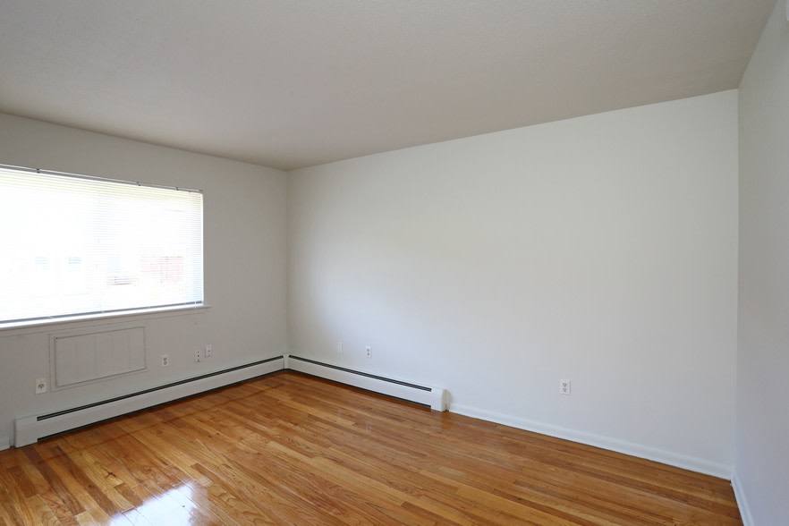 Summer Hill Apartments – photo 4