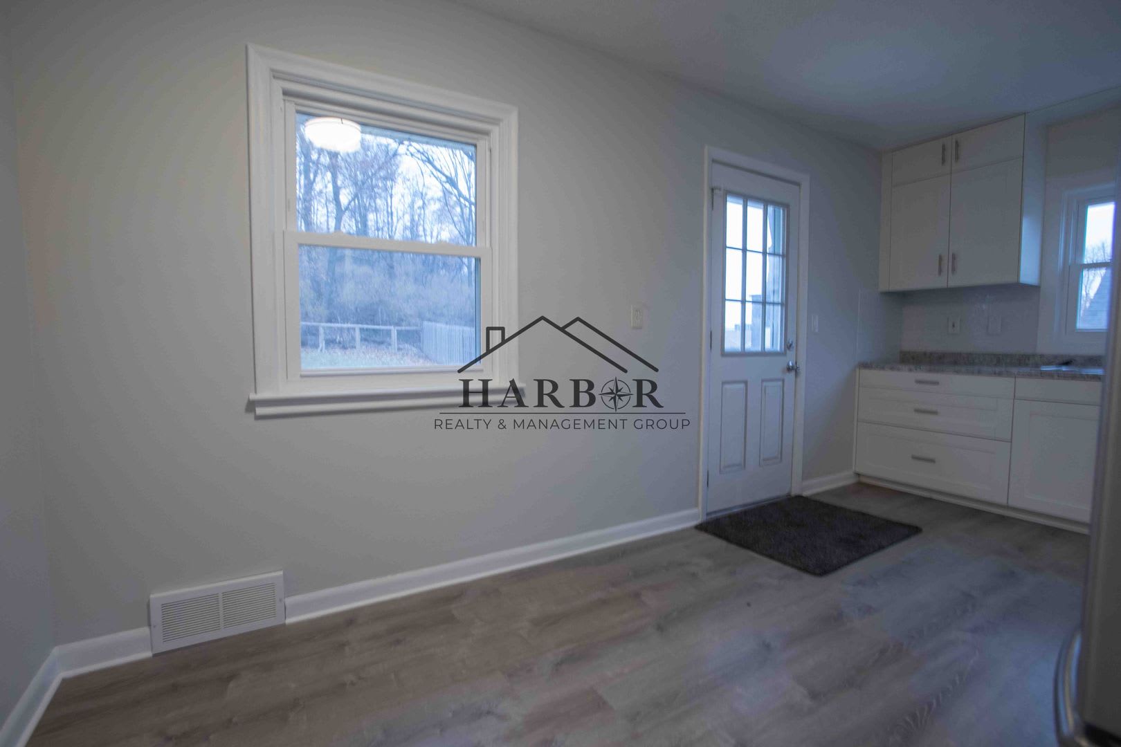 2 Bedroom Single-Family Home in SW Rochester – photo 2