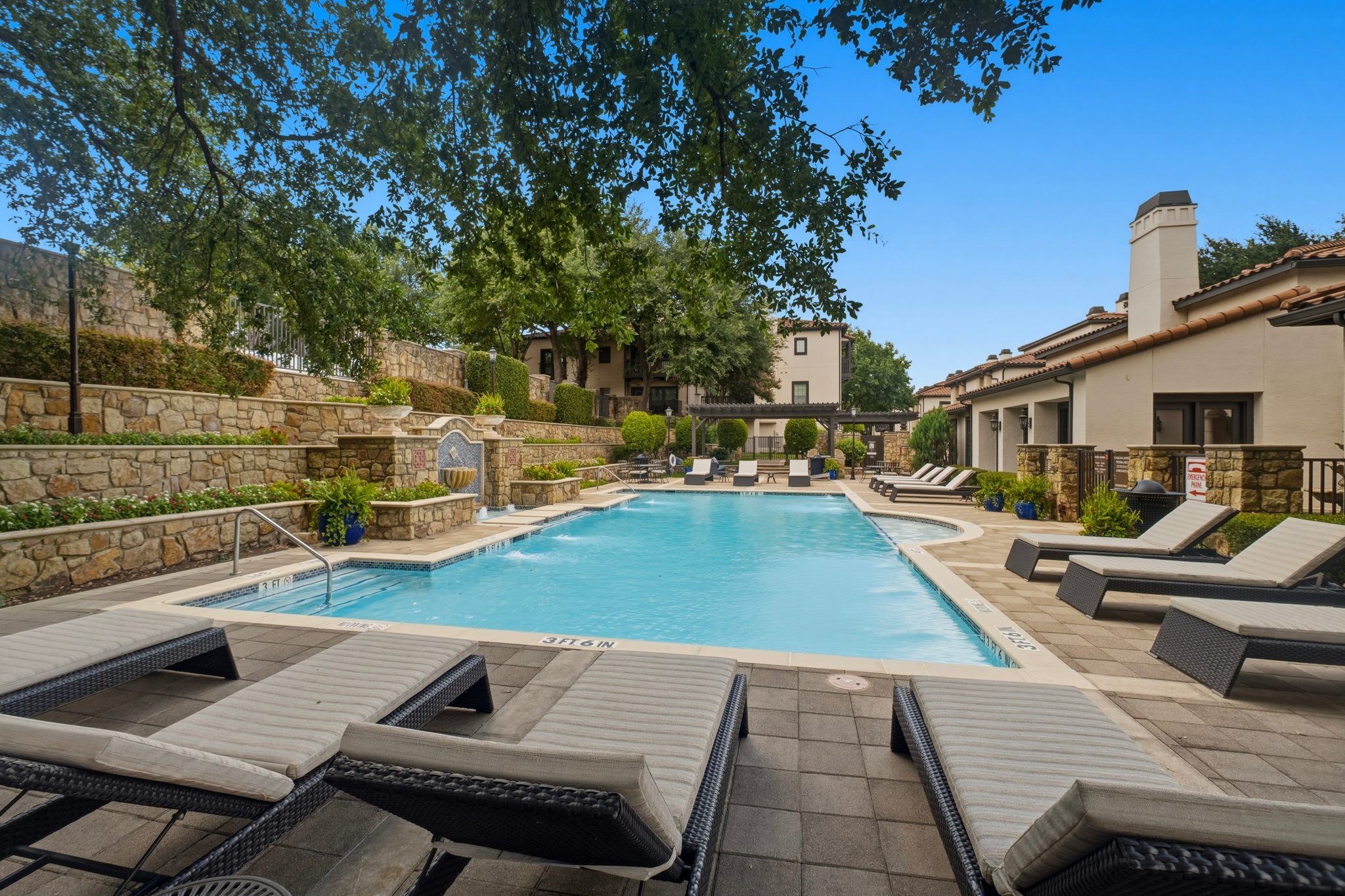 Estancia Townhomes – photo 2