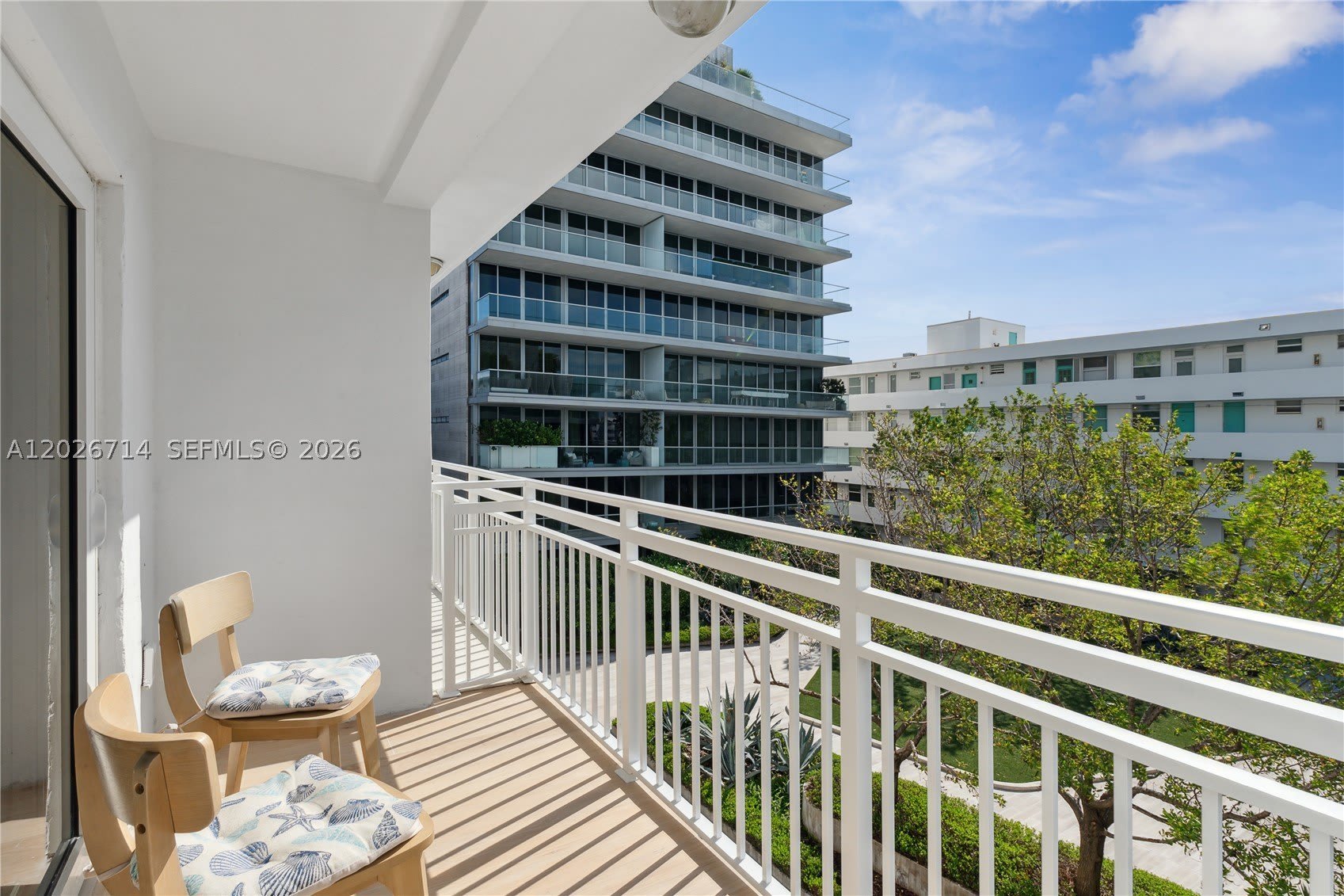 325 Ocean Dr – photo 3
