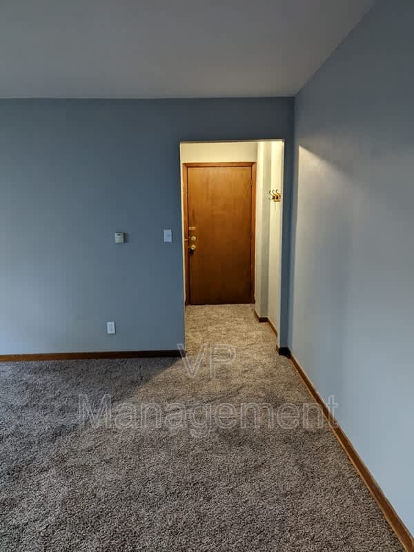 410 23Rd St – photo 2