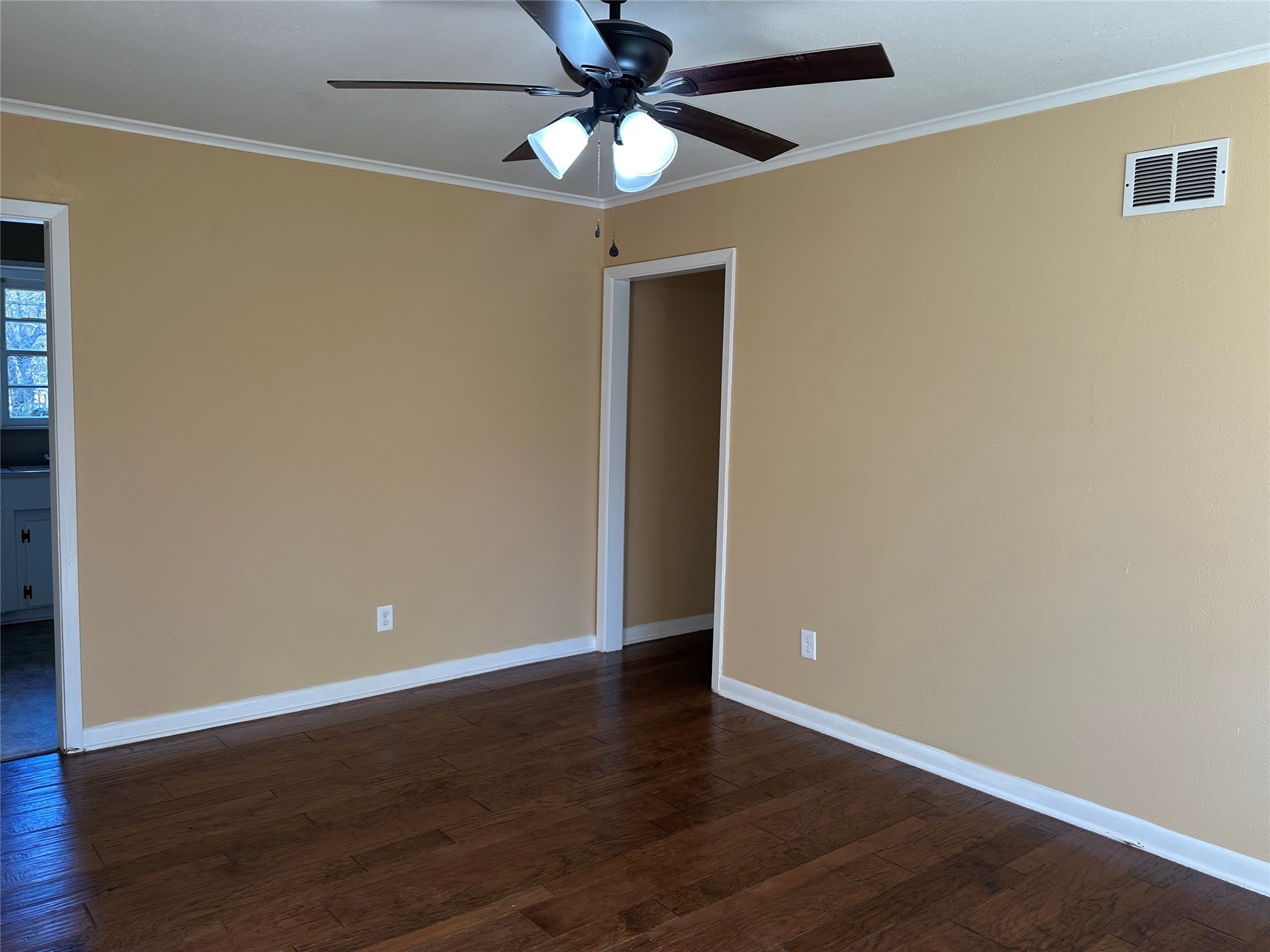 9113 Laurie Lane – photo 2