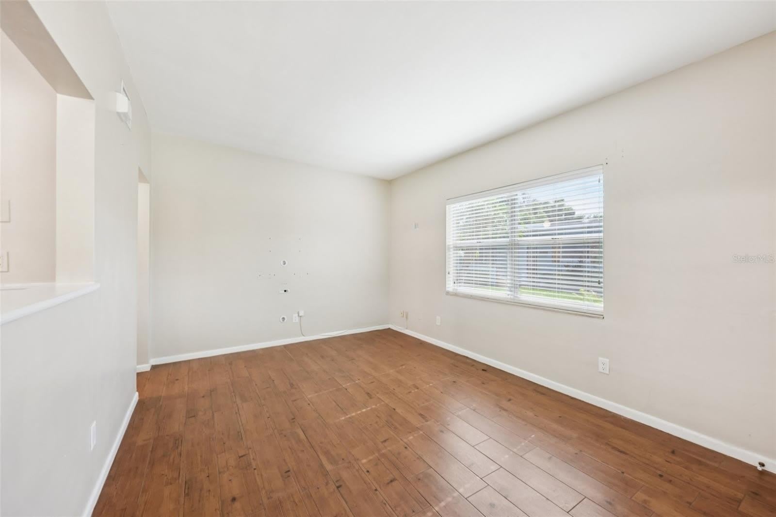 1417 E Harding Street – photo 5