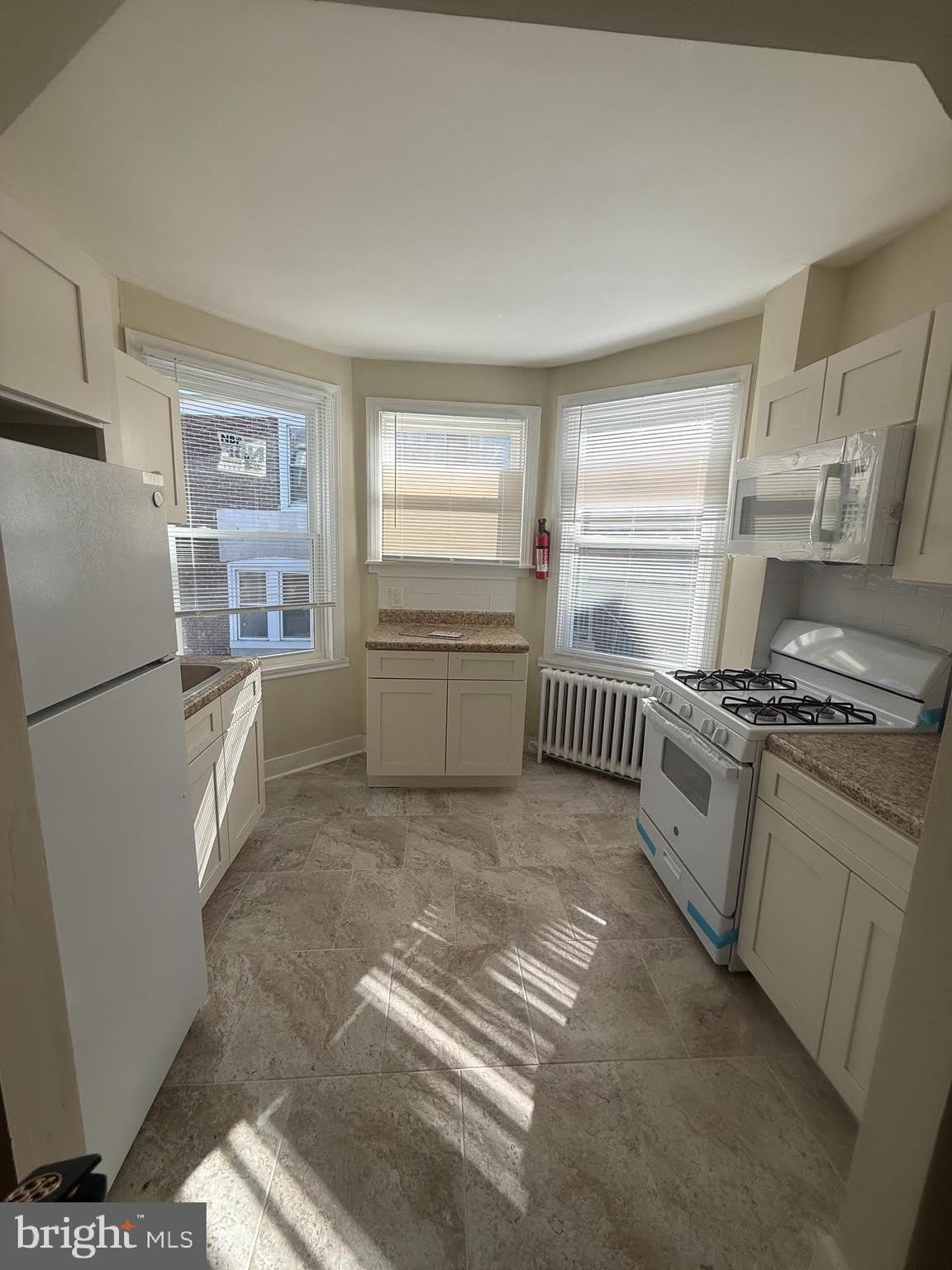540-00 E JOHNSON Street – photo 5