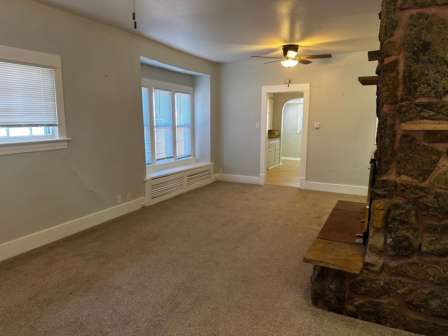 Charming 2+ Bedroom House in Laurel! – photo 2