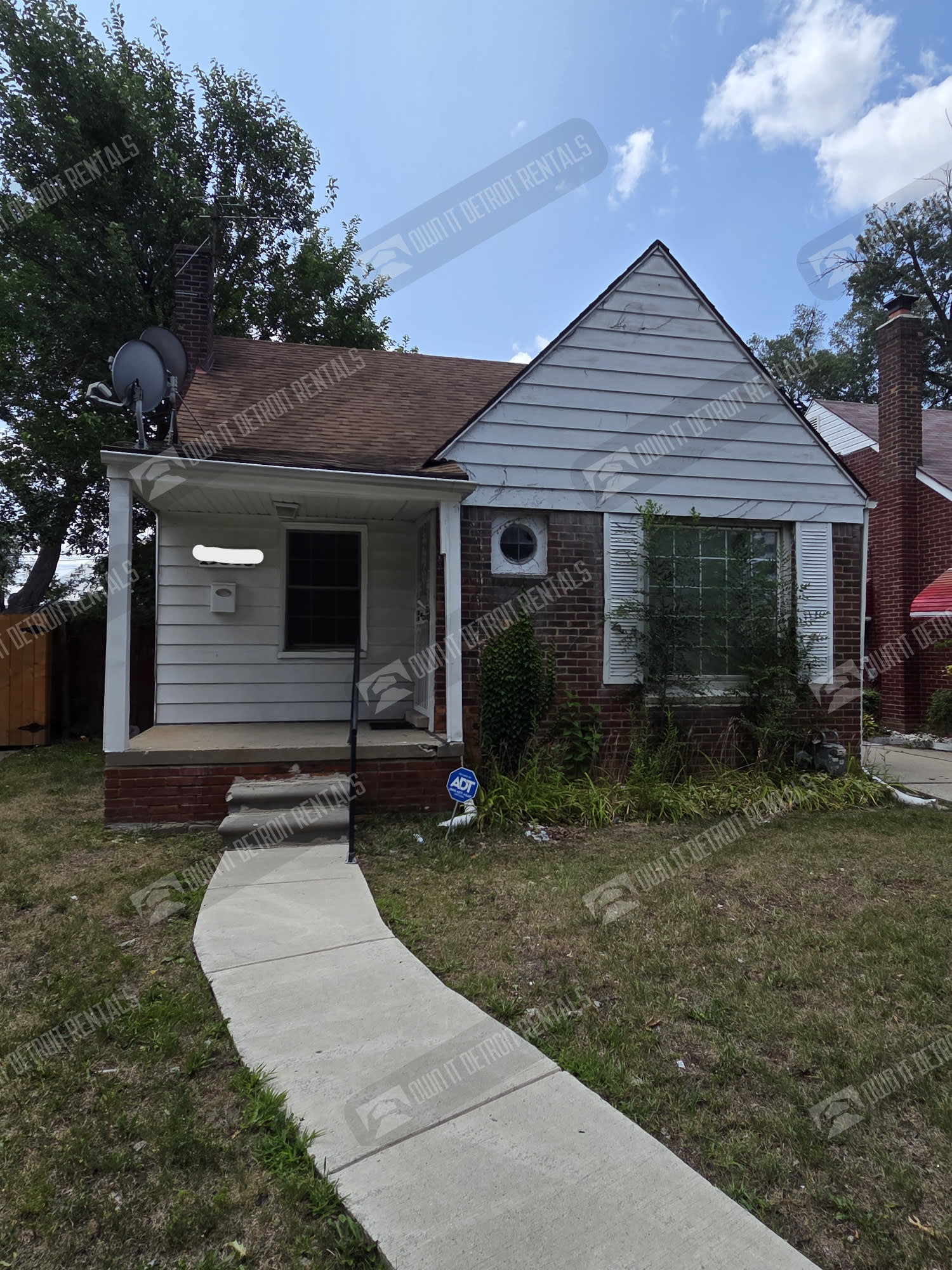 19335 Plainview Ave – photo 1