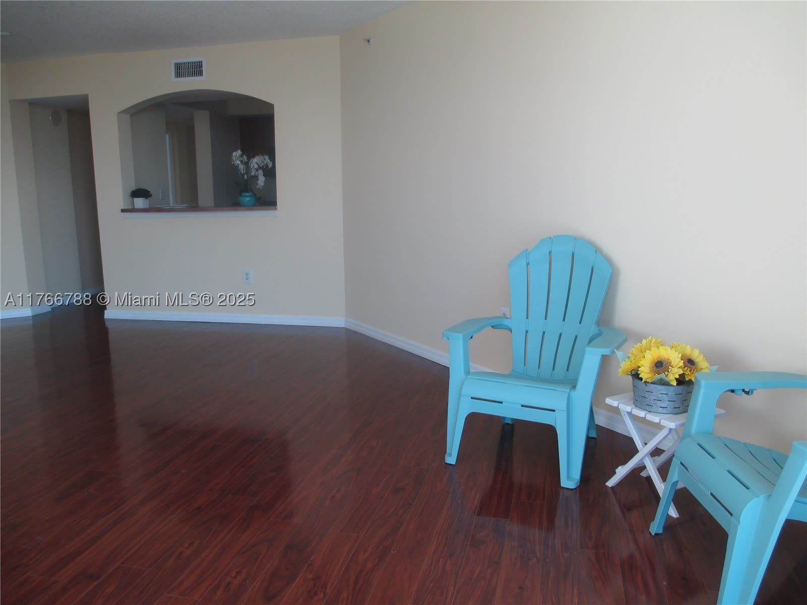 9201 Collins Ave – photo 5