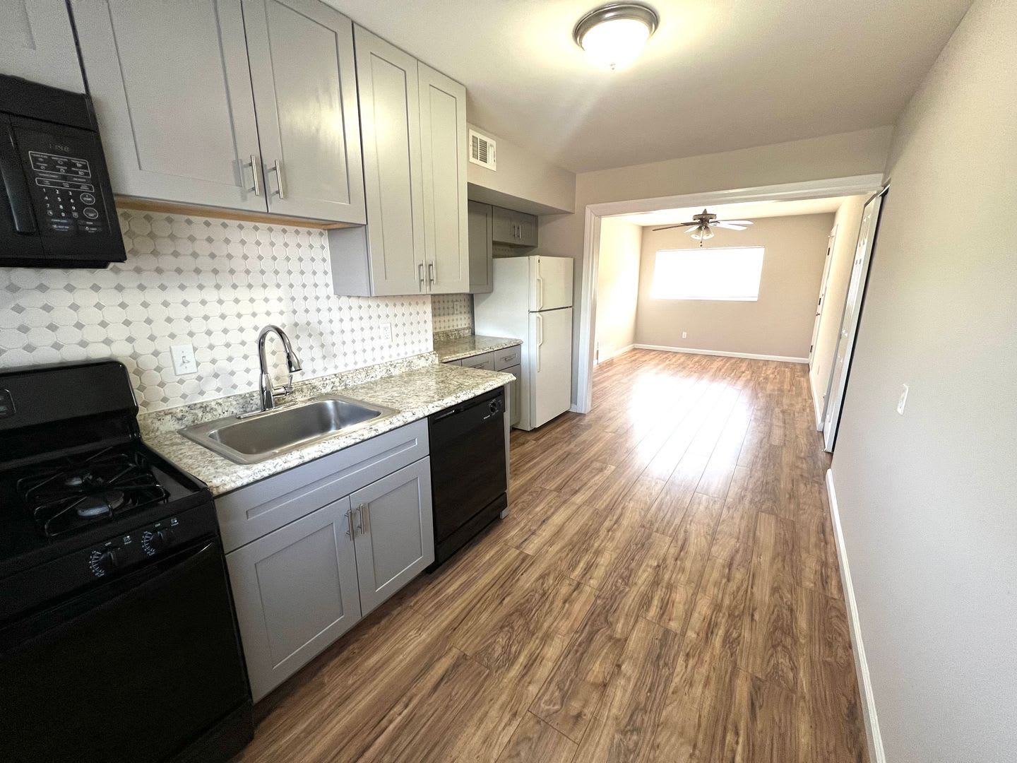 9032 Gravois View Ct. – photo 2