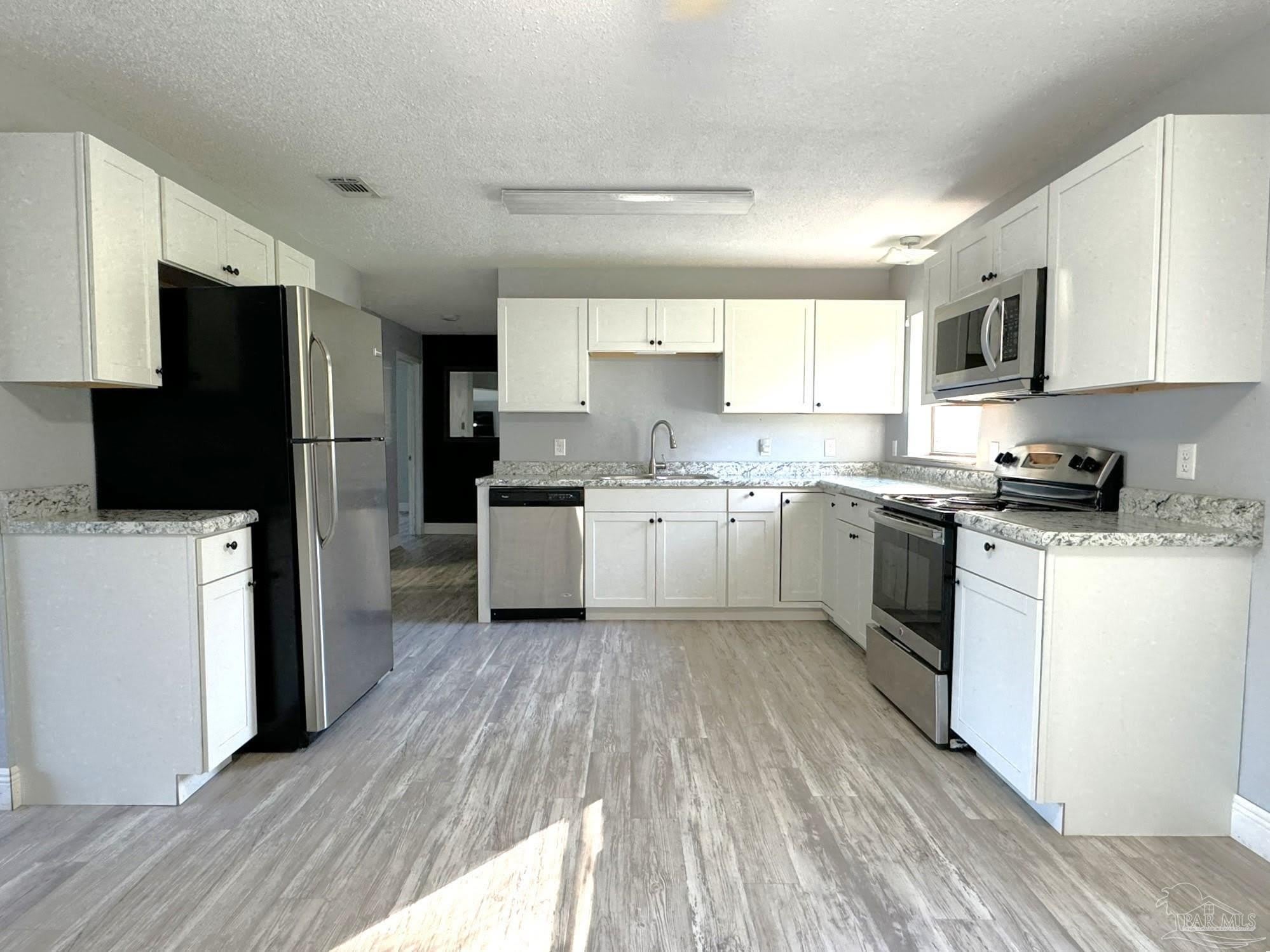7221 Yoshida St – photo 4