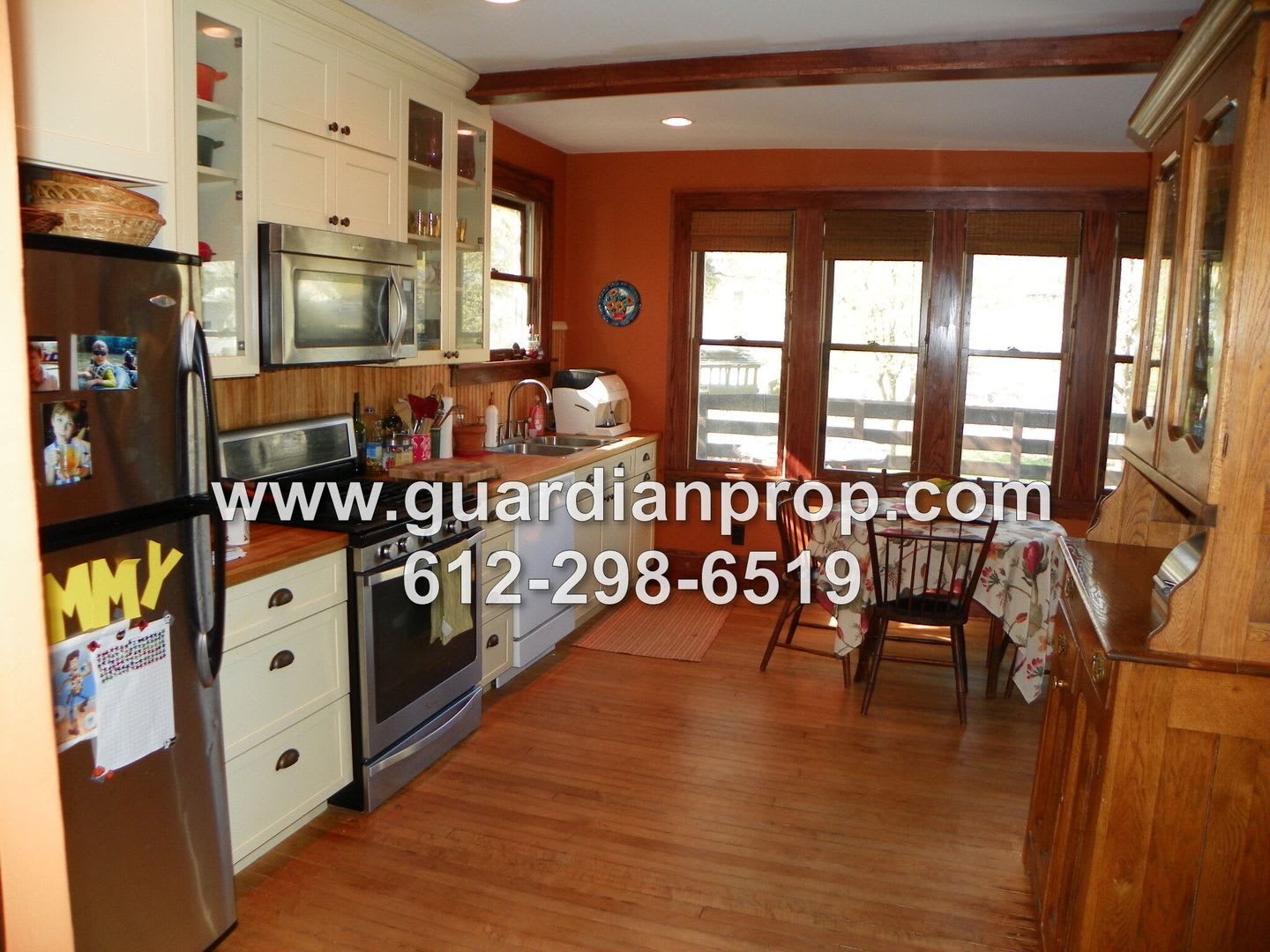 House On Corner Lot Available October 1St Updated Kitchen Bath Fenced Yard Back Deck 2 Car Garage – photo 2