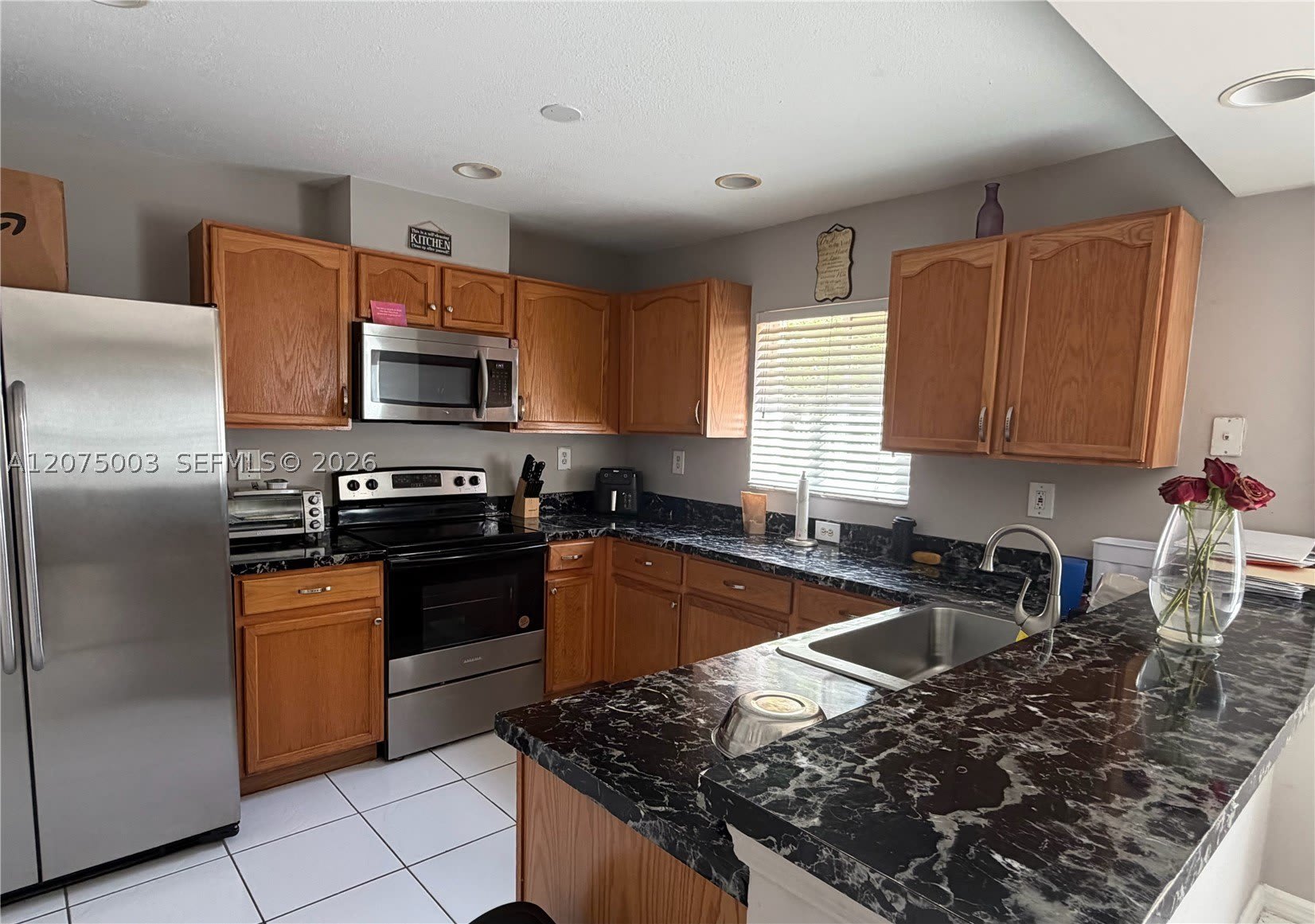 2403 SW 106th Ave – photo 2