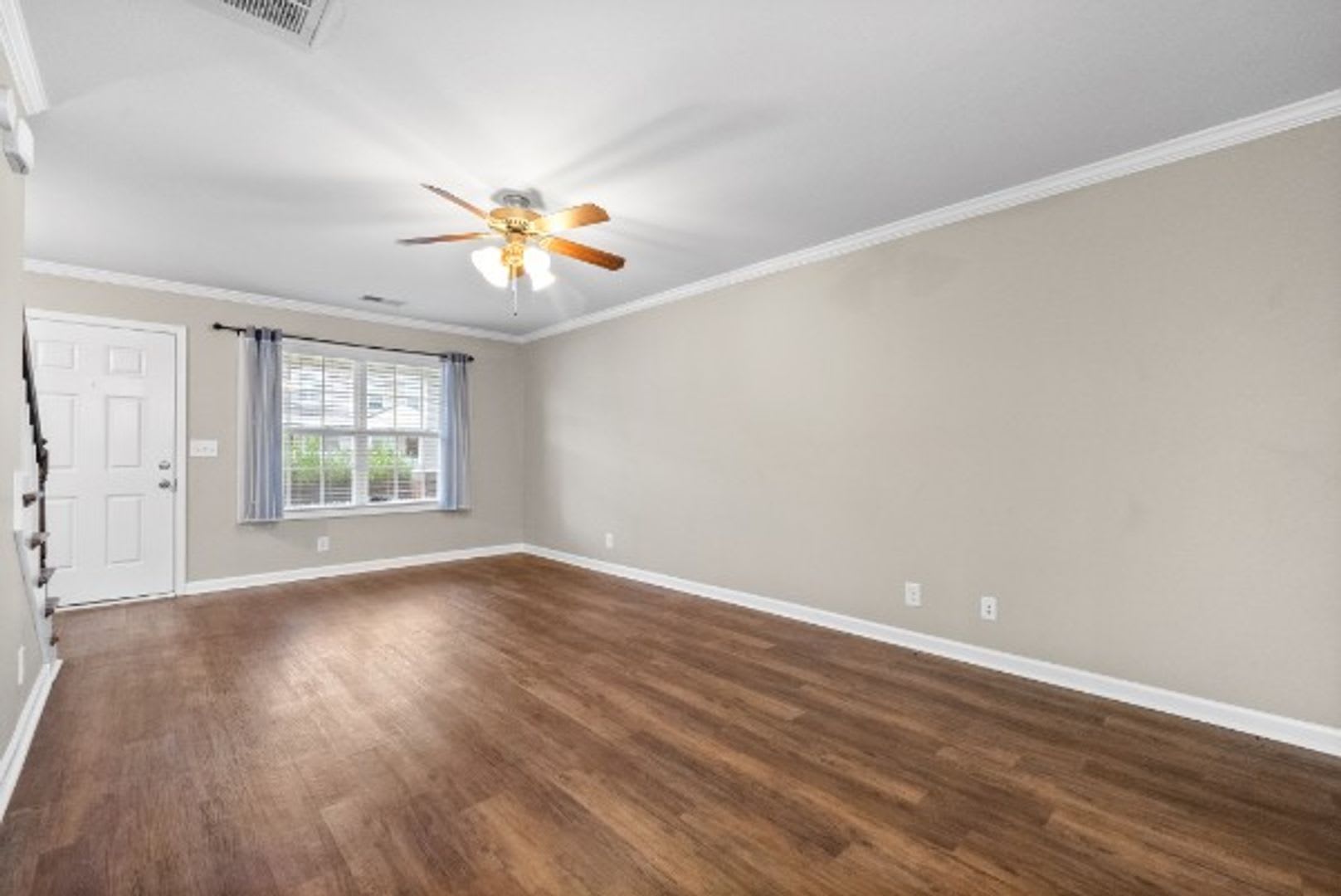 HALF PRICE FIRST MONTH RENT! Nice Townhome Close to Tennova & I24 – photo 5
