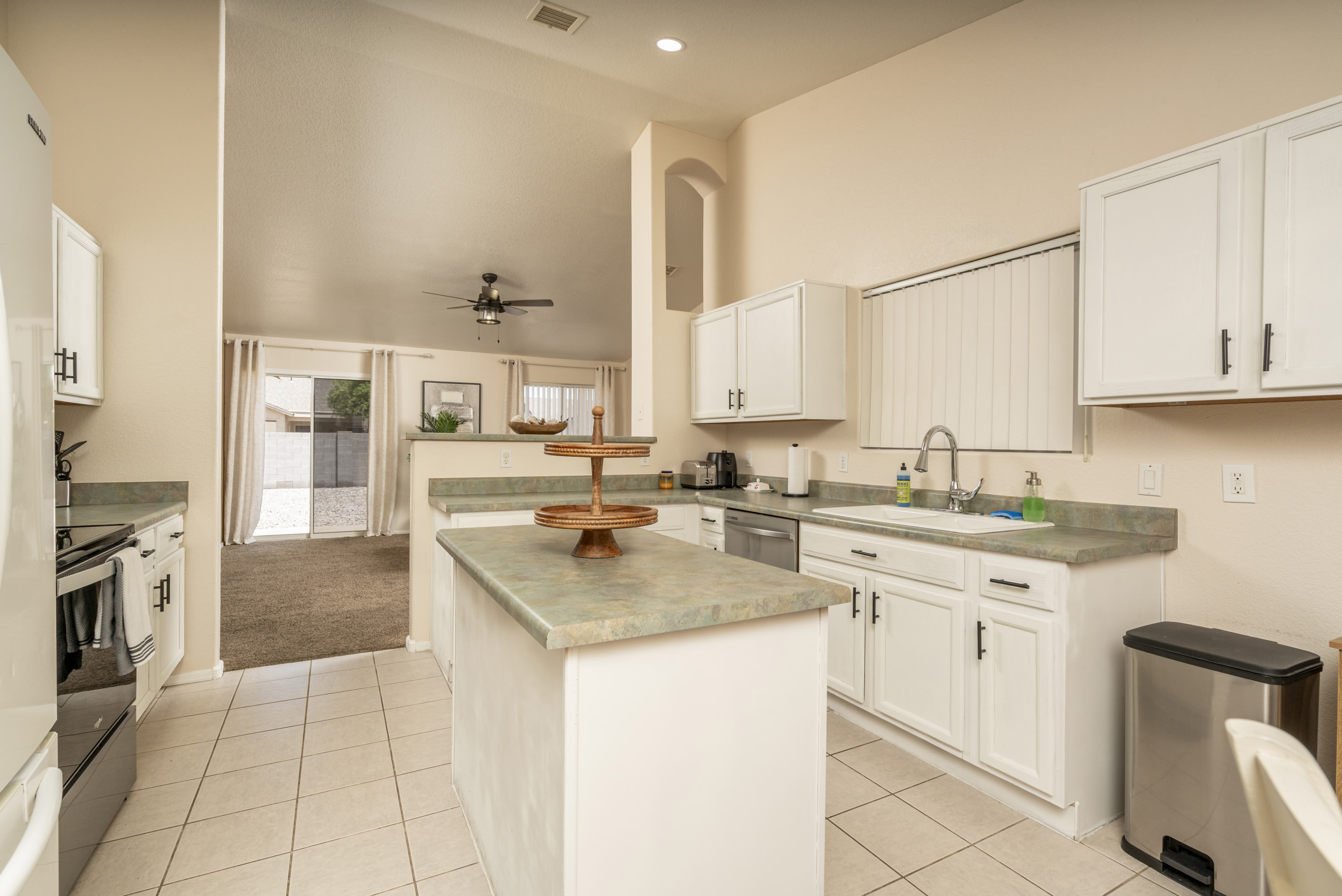 1762 East Sycamore Road – photo 3